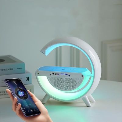 10W di carica wireless Potenza wireless Bluetooth altoparlante bianco di plastica wireless